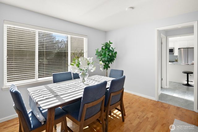 7037 NE 137th Street, Kirkland, WA 98034