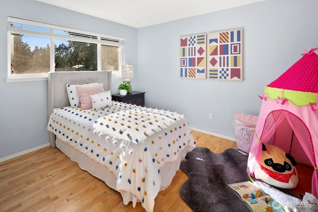 7037 NE 137th Street, Kirkland, WA 98034