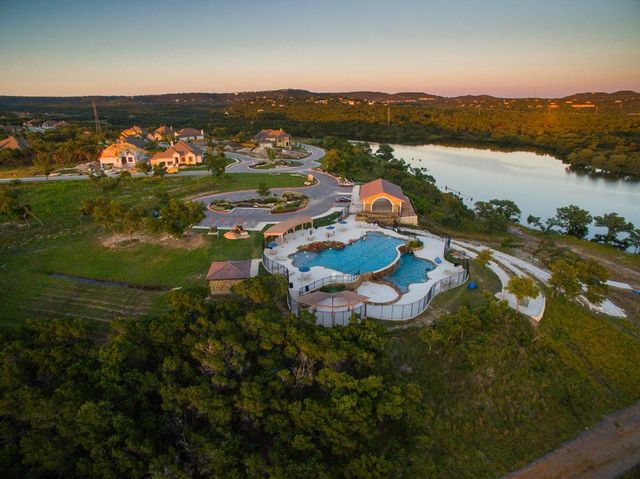 8100 Copper Prairie BND, Lago Vista, TX 78645