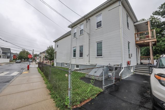 137-139 West St, Malden, MA 02148