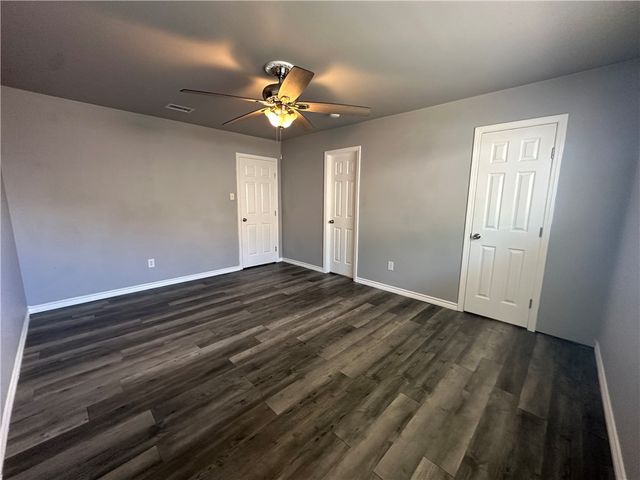 2563 Live Oak St, Ingleside, TX 78362
