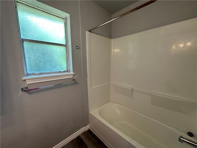 2563 Live Oak St, Ingleside, TX 78362