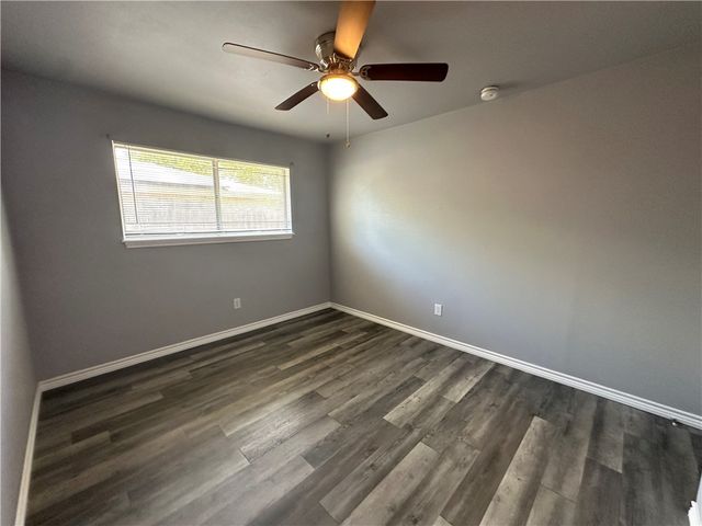 2563 Live Oak St, Ingleside, TX 78362