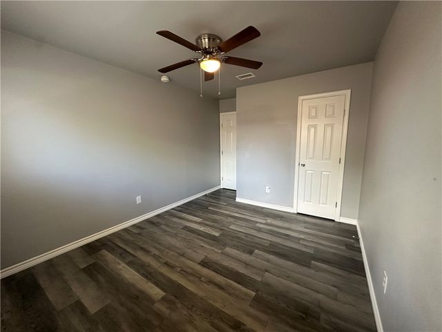 2563 Live Oak St, Ingleside, TX 78362