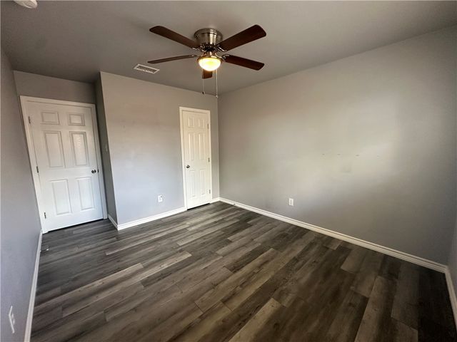 2563 Live Oak St, Ingleside, TX 78362