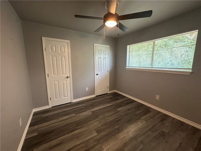 2563 Live Oak St, Ingleside, TX 78362