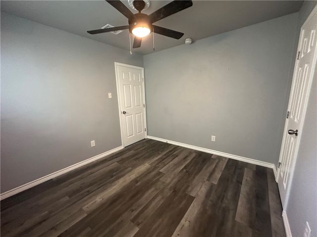 2563 Live Oak St, Ingleside, TX 78362