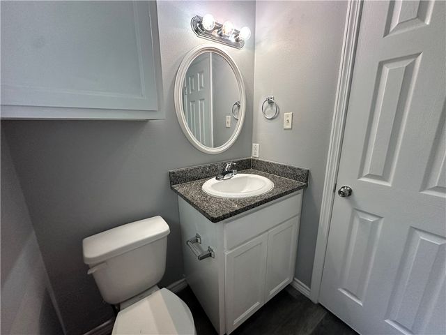 2563 Live Oak St, Ingleside, TX 78362
