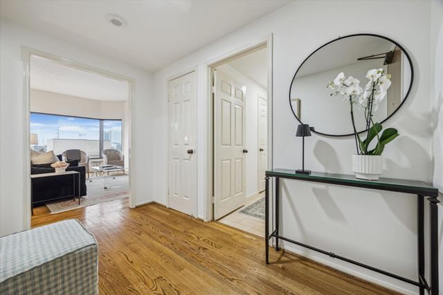 2001 Holcombe Boulevard 504, Houston, TX 77030