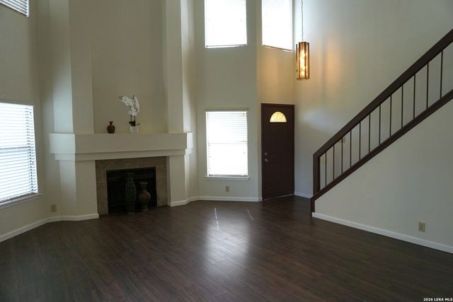 8435 FOREST RIDGE DR, San Antonio, TX 78239