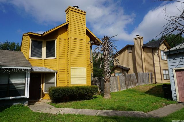 8435 FOREST RIDGE DR, San Antonio, TX 78239