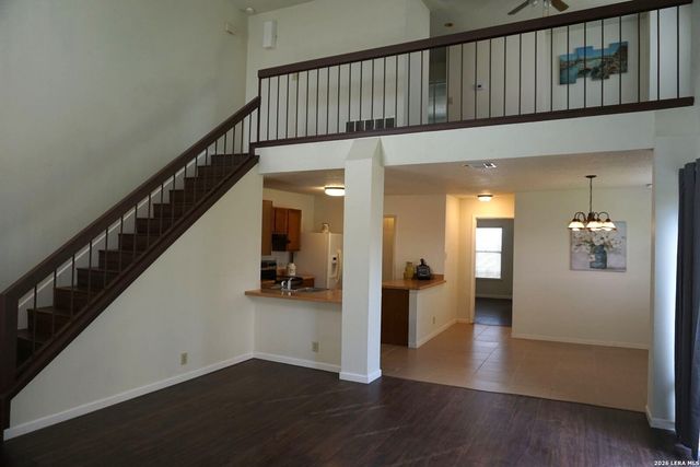 8435 FOREST RIDGE DR, San Antonio, TX 78239