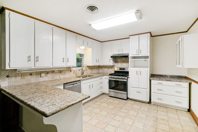 4708 Cummings Drive, North Richland Hills, TX 76180