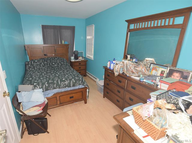 2 Aster Drive, New Hyde Park, NY 11040