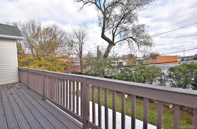 2 Aster Drive, New Hyde Park, NY 11040