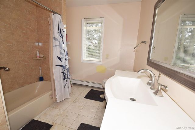 2 Aster Drive, New Hyde Park, NY 11040