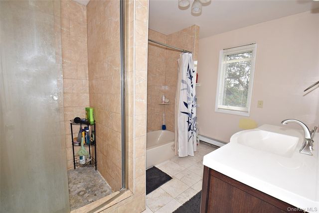 2 Aster Drive, New Hyde Park, NY 11040