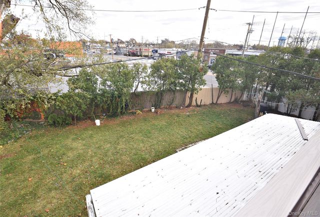 2 Aster Drive, New Hyde Park, NY 11040