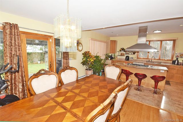 2 Aster Drive, New Hyde Park, NY 11040