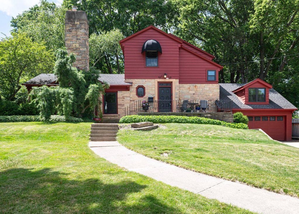 341 S Kane STREET, Burlington, WI 53105