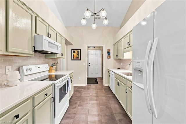 3953 Cobblestone Bend Drive, High Point, NC 27265