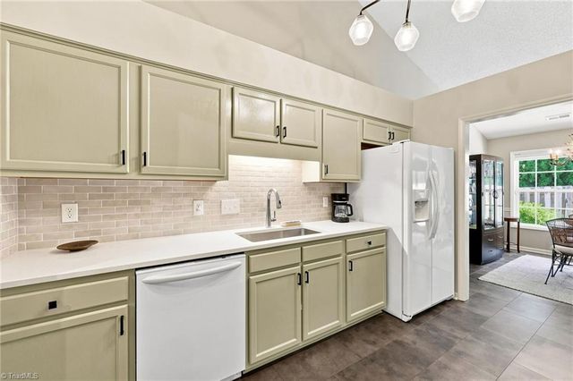 3953 Cobblestone Bend Drive, High Point, NC 27265