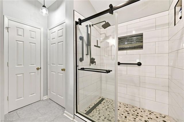 3953 Cobblestone Bend Drive, High Point, NC 27265