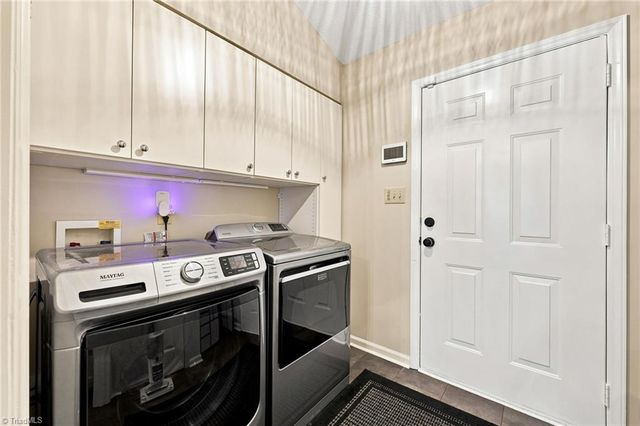 3953 Cobblestone Bend Drive, High Point, NC 27265