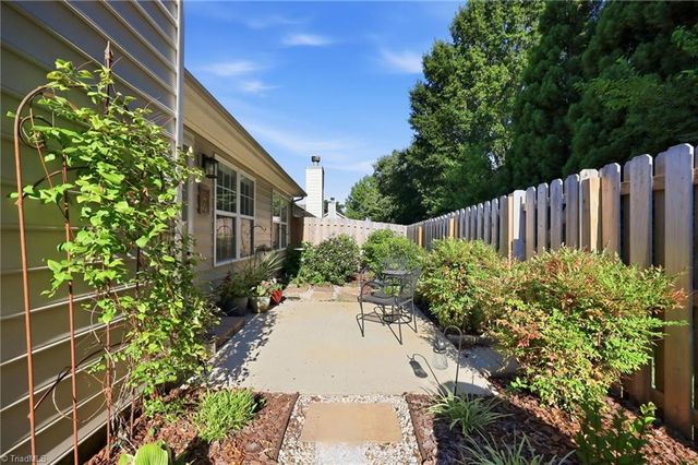 3953 Cobblestone Bend Drive, High Point, NC 27265