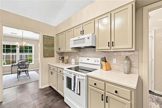 3953 Cobblestone Bend Drive, High Point, NC 27265