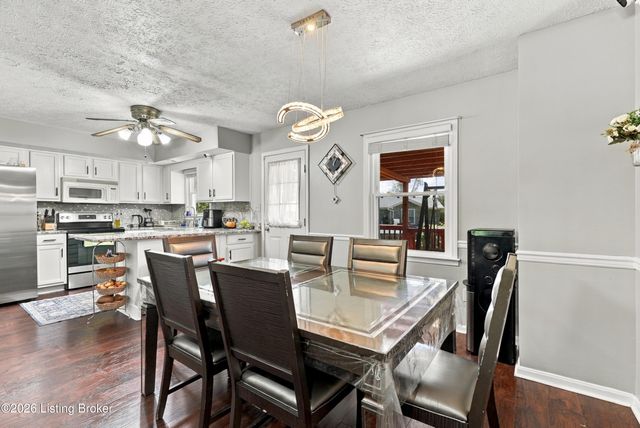 2304 Stephan Ln, Louisville, KY 40214