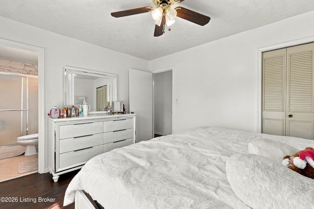 2304 Stephan Ln, Louisville, KY 40214