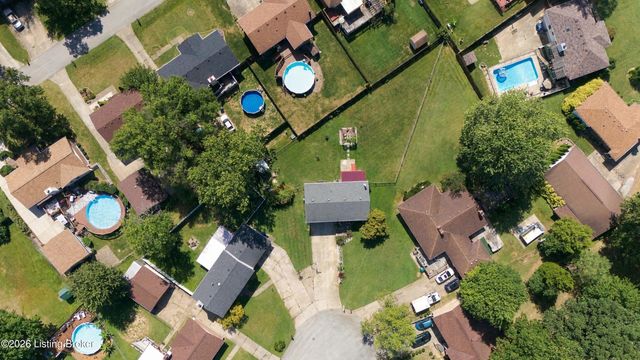 2304 Stephan Ln, Louisville, KY 40214