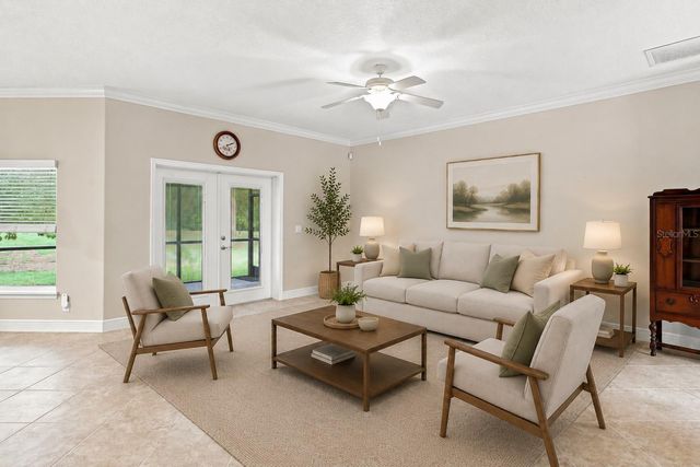 555 DOWLING CIRCLE, Lady Lake, FL 32159