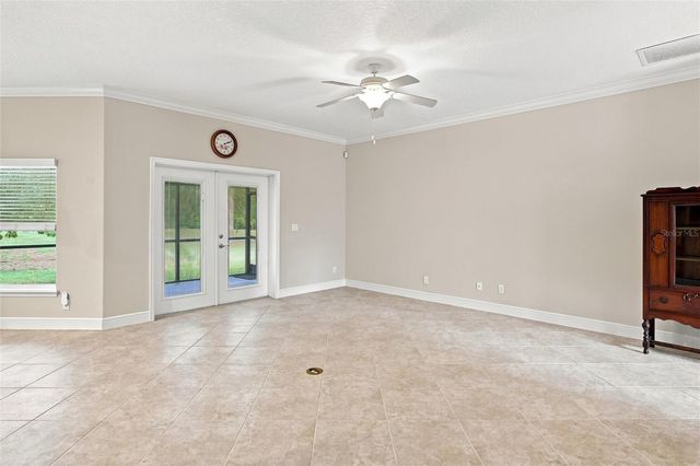 555 DOWLING CIRCLE, Lady Lake, FL 32159