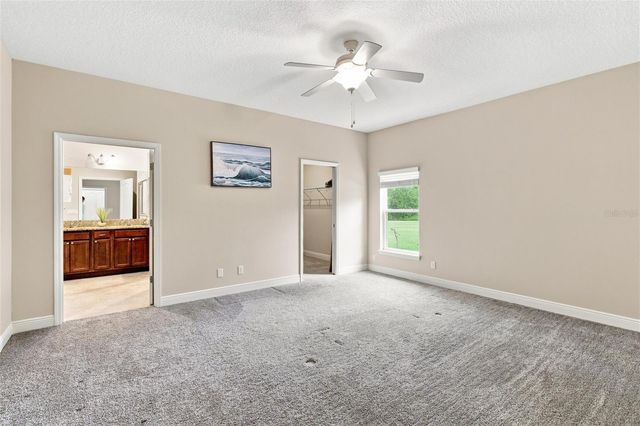 555 DOWLING CIRCLE, Lady Lake, FL 32159