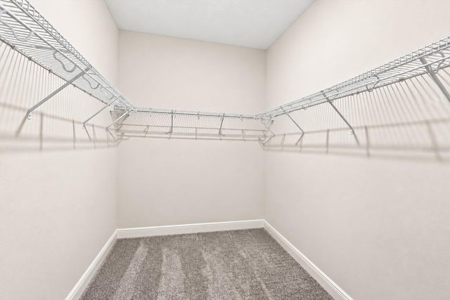 555 DOWLING CIRCLE, Lady Lake, FL 32159