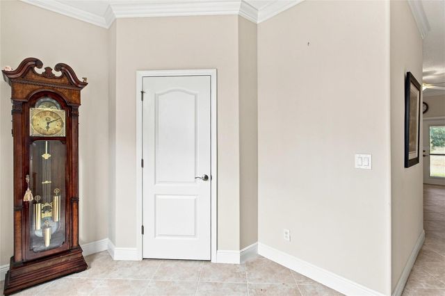 555 DOWLING CIRCLE, Lady Lake, FL 32159