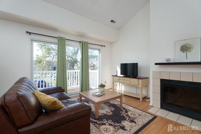 8210 Tamarron Drive, Plainsboro, NJ 08536