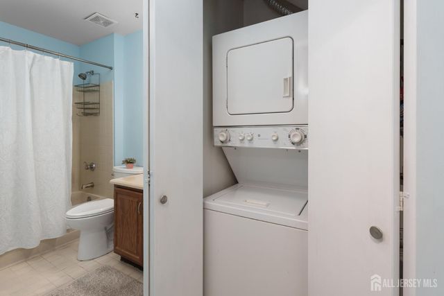 8210 Tamarron Drive, Plainsboro, NJ 08536