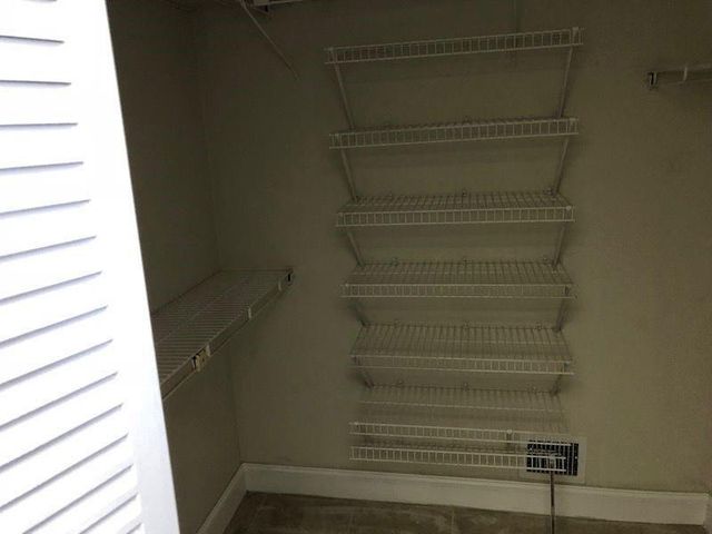 7300 NW 17th Street 201, Plantation, FL 33313