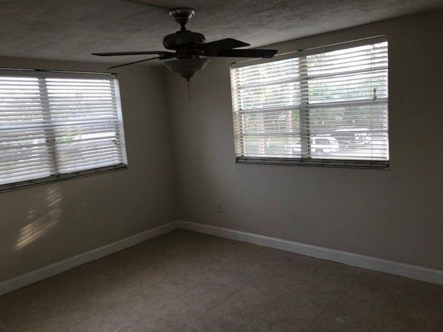 7300 NW 17th Street 201, Plantation, FL 33313