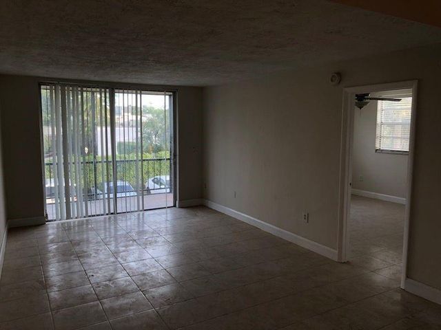 7300 NW 17th Street 201, Plantation, FL 33313