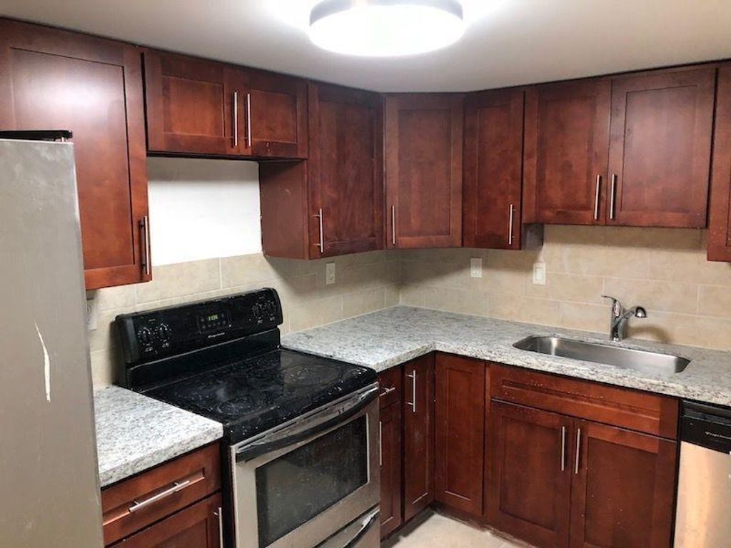 7300 NW 17th Street 201, Plantation, FL 33313