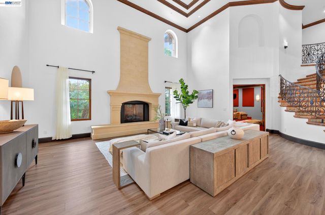 2751 Crellin RD, Pleasanton, CA 94566