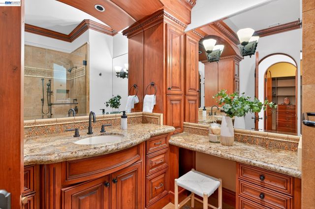 2751 Crellin RD, Pleasanton, CA 94566