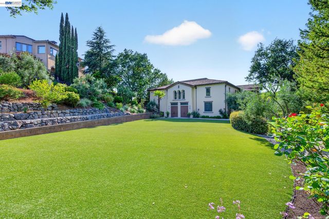 2751 Crellin RD, Pleasanton, CA 94566