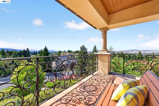 2751 Crellin RD, Pleasanton, CA 94566