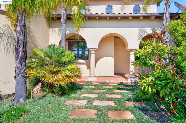 2751 Crellin RD, Pleasanton, CA 94566
