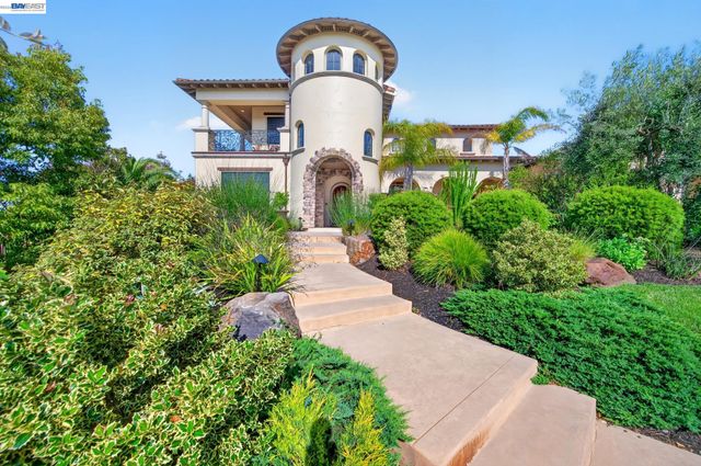 2751 Crellin RD, Pleasanton, CA 94566